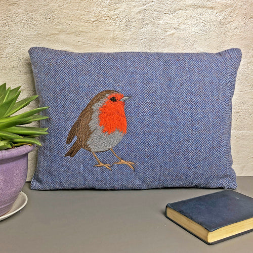 Robin cushion