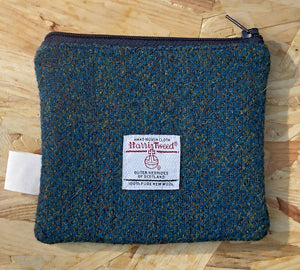 Puffin coin purse - blue Harris Tweed