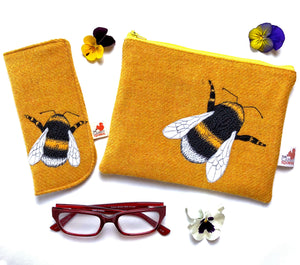 Bee glasses case