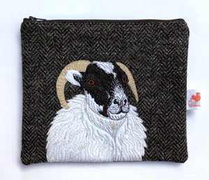 Sheep zip pouch
